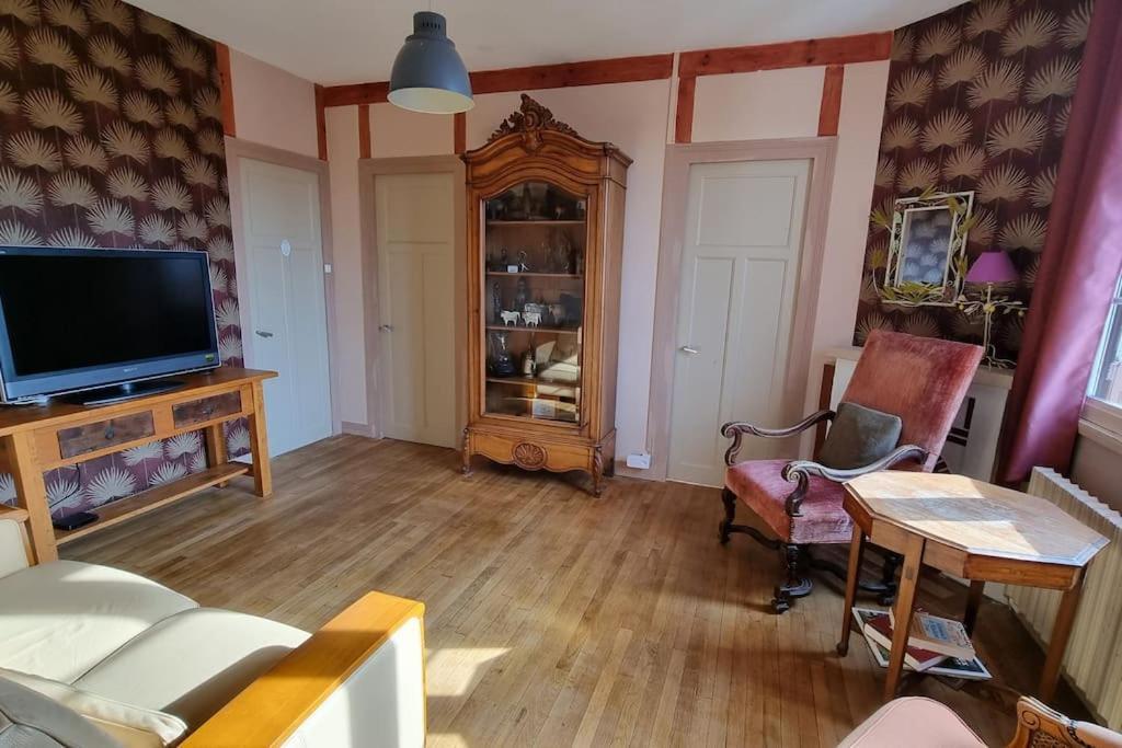Les Noyers Monestois Entre Cher Et Canal De Berry Mennetou-sur-Cher Ngoại thất bức ảnh